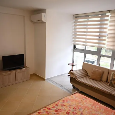 Shengjin Apartment